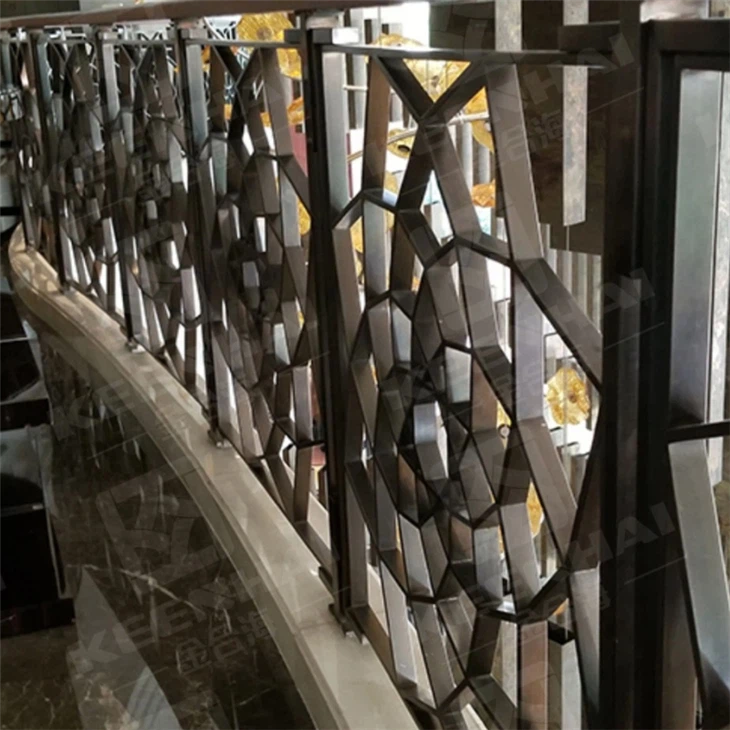 ราวบันไดแกะสลัก